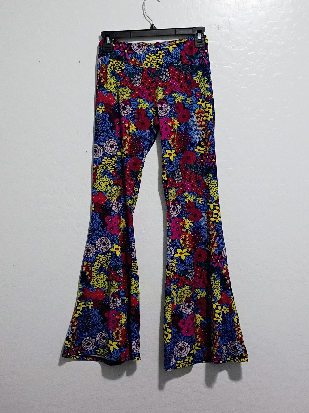 Women's Vibrant Floral Flare Leggings - Multicolor